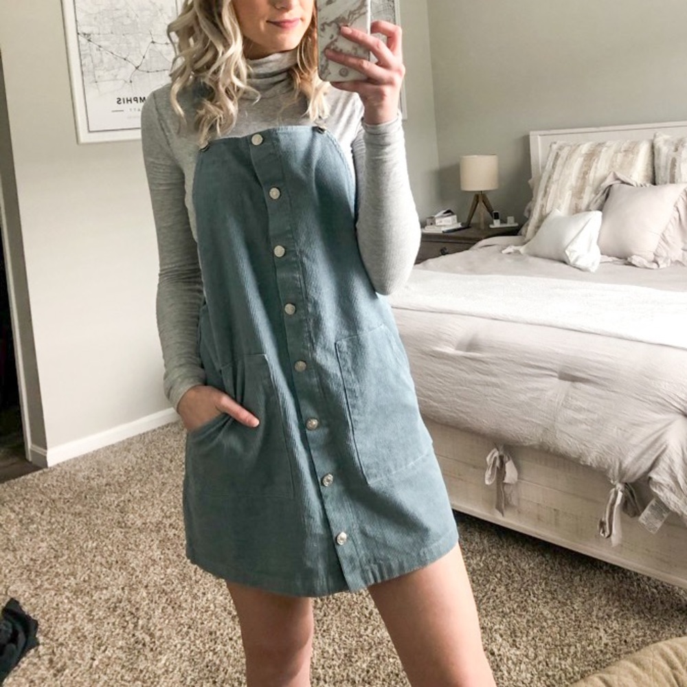 Light blue corduroy dress with pockets